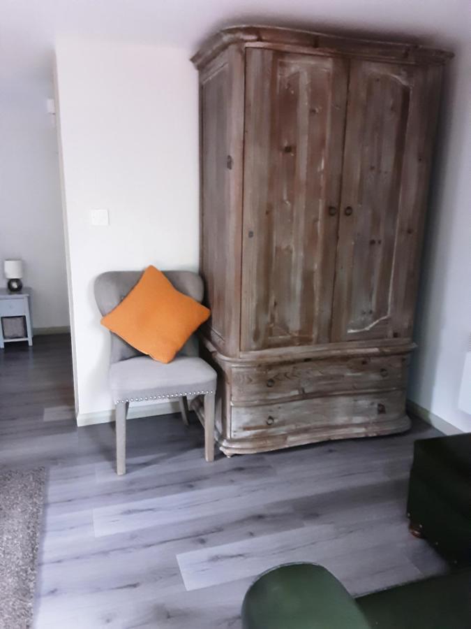 The Cabin Bed & Breakfast Flore Екстериор снимка
